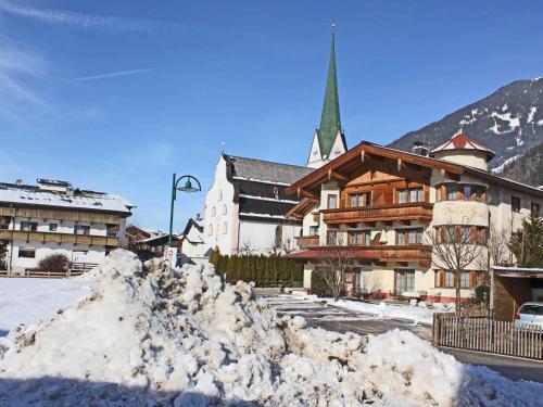 Luxurious Apartment In Kaltenbach With Sauna