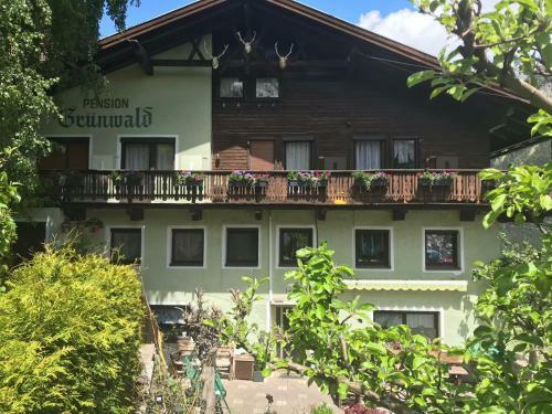 Hostal Pension Gr�nwald