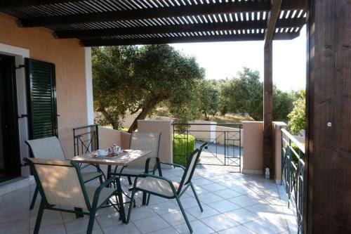 Oneira Villas N2