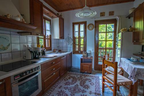 Apartamento Traditional Home For Relaxation And Amazing View!!