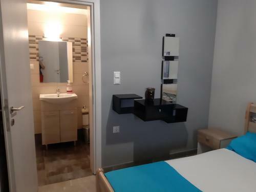 Soula's Sunshine Blue Apartment