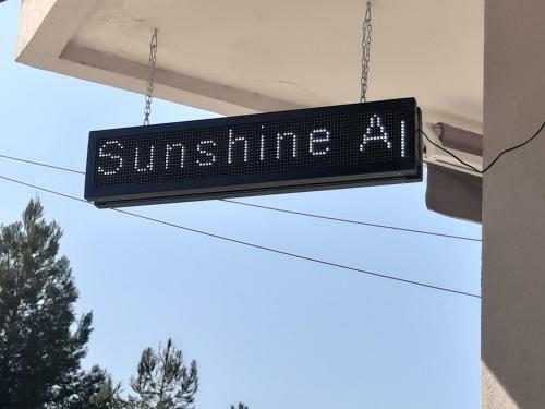 Soula's Sunshine Apartments