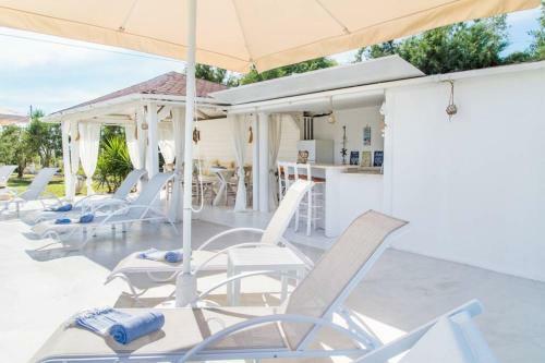 Family Maisonette With Pool #3