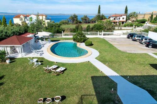 Family Maisonette With Pool #3