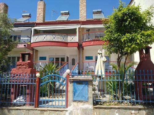 Blue Moon Apartments
