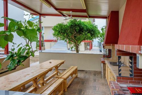 Hostal Rent House Karavi