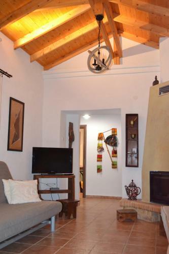 Traditional Villa Nea Peramos