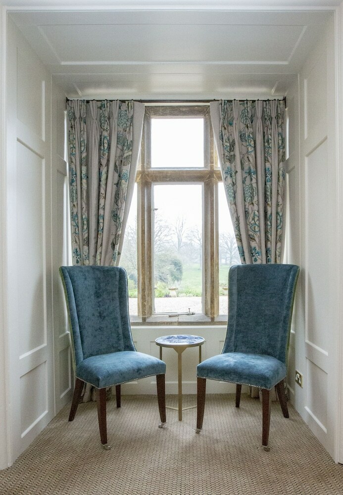 Hotel Lords Of The Manor