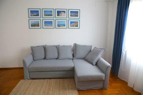 Old Town Apartment Next To Seafront Promenade