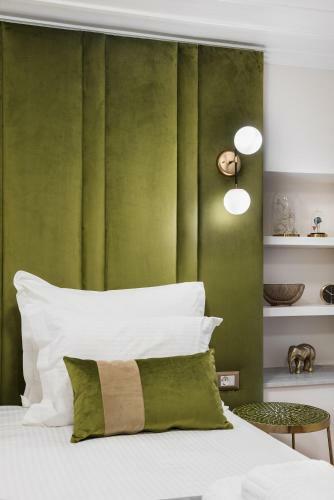 Mavrogenous Luxury Apartments