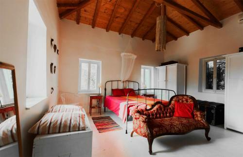 Sunshiny - Two Houses With Pool In Private Grounds