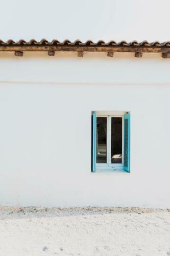 Sunshiny - Two Houses With Pool In Private Grounds