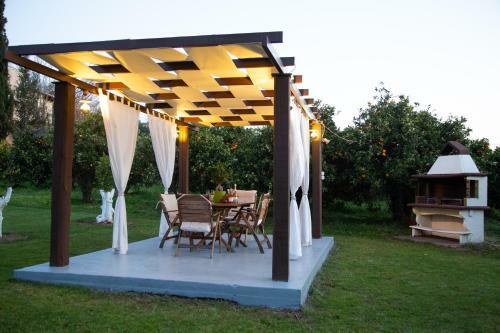 Neriana Villa - Garden Paradise