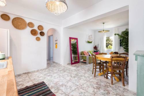 Menta House Ii, Naousa
