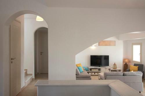 ?ggelos Home Paros