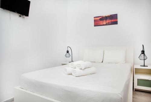 Caper-2 Bedroom Traditional Home With Amazing View