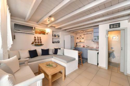 Centrally Located House For 4 Ppl In Naousa