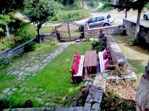 Stone-built Traditional House "snow White"