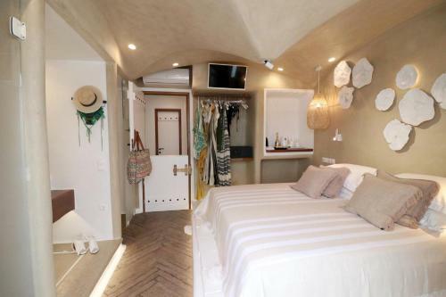 Villa Narcissus Luxury Suites