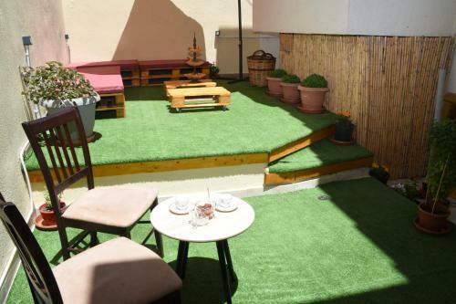 Little Yard Studios & Apartments #2