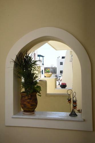 Little Yard Studios & Apartments #2