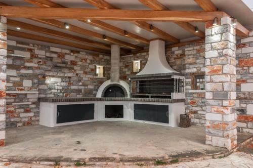 Villa Viglaki House