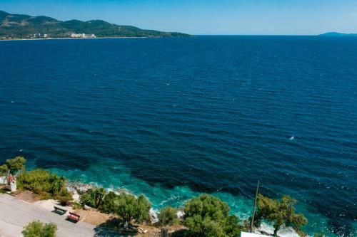Anemos Seaside Apartment