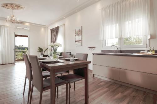 Eleana Luxury Private Apartment