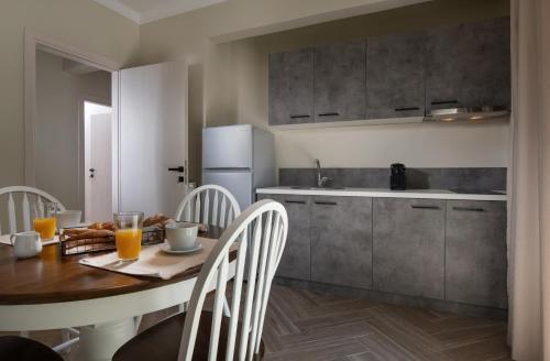 Olenia Luxury Apartments 4