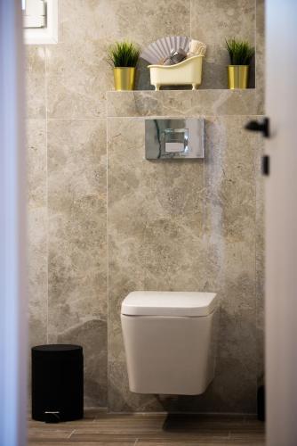 Olenia Luxury Apartments 4
