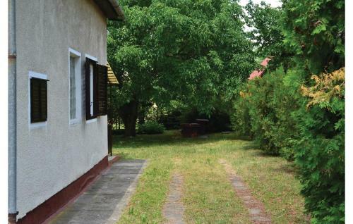 Holiday Home Musk�tli Utca-balatonssz�rsz�