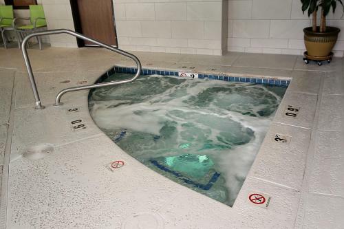 Holiday Inn Express Hotel & Suites Ashland