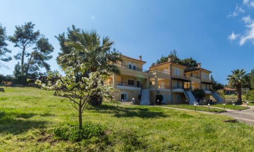 Kyrana Apartments