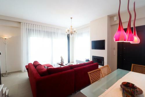 Luxurious, 3-bedroom Villa With Private Pool
