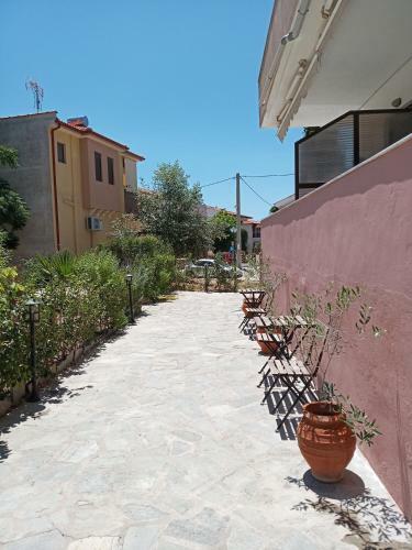 Palm House Nikiti - Apartments Vicky