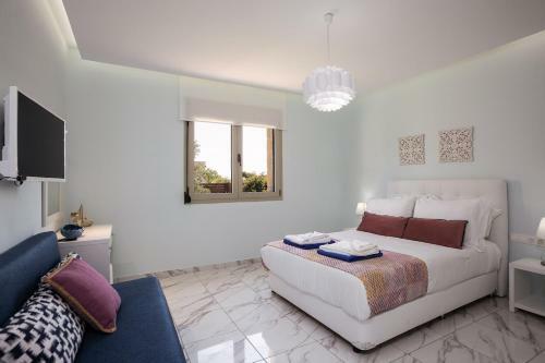 Villa Vera - With Private Heated Pool & Jacuzzi