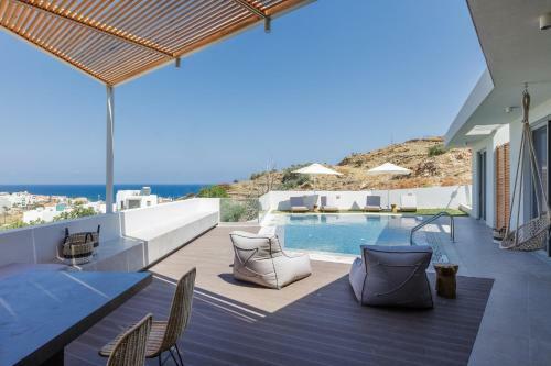 Sueno Villa, Enchanting Escape By The Sea!