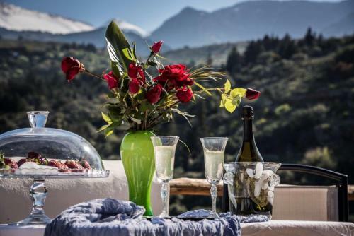 Villa Kalithea - Elegant Secluded Villa