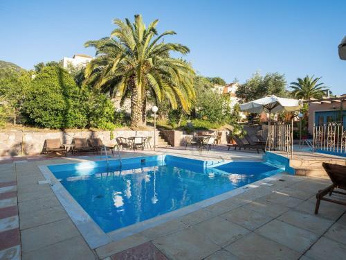 Classy Apartment In Lesvos Island With Swimming Pool