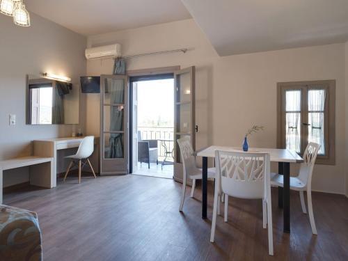 Classy Apartment In Lesvos Island With Swimming Pool