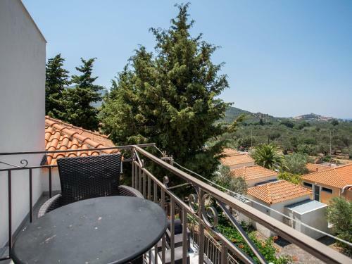Enticing Apartment In Lesbos Island With Pool