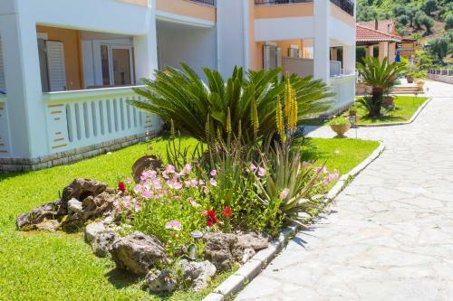 Tropical Apartments