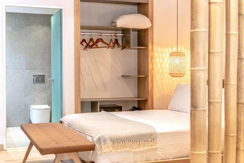 Hotel F & S Lounge Suites