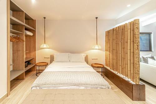 Hotel F & S Lounge Suites