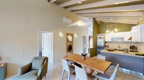 Apartamento Parga Inn Suites