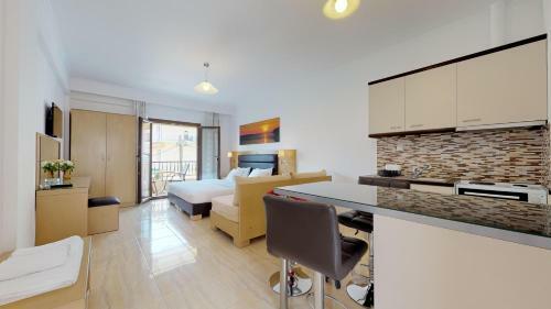 Hostal Valentino House
