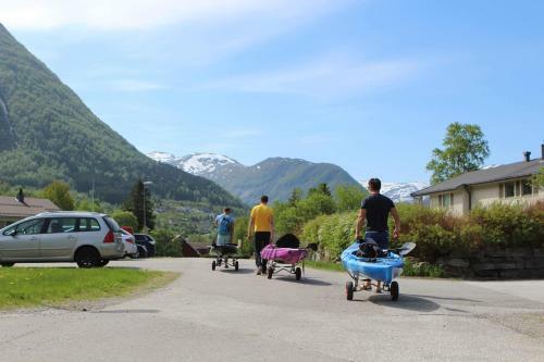 J�lster Holiday Home