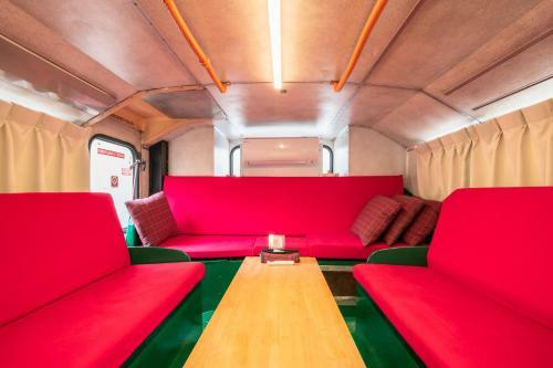 Londonbushotel & Wooddy