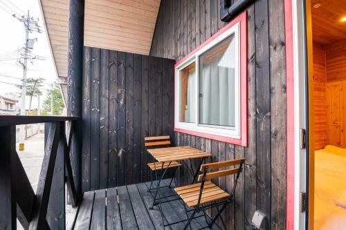Londonbushotel & Wooddy