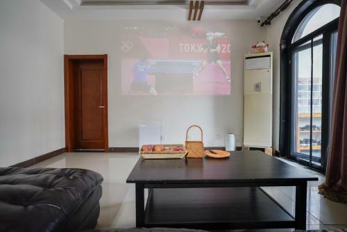 Tiezhu Party Holiday House